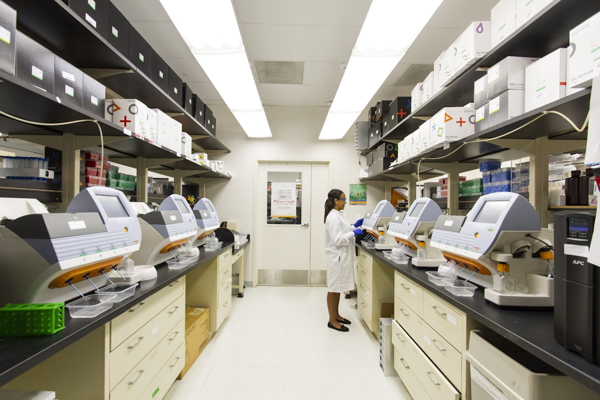 Point-of-care blood sample testing